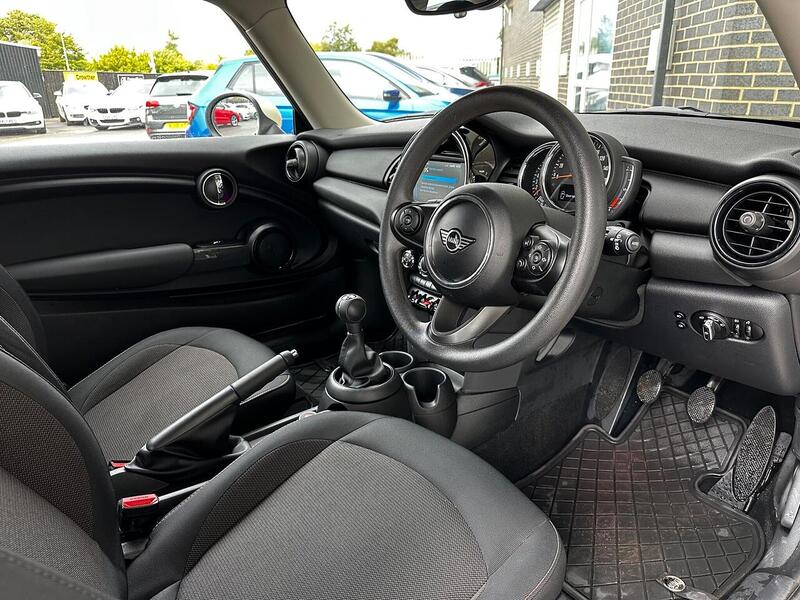 Used MINI Hatch 2019 for sale - 77132454: Photo 10