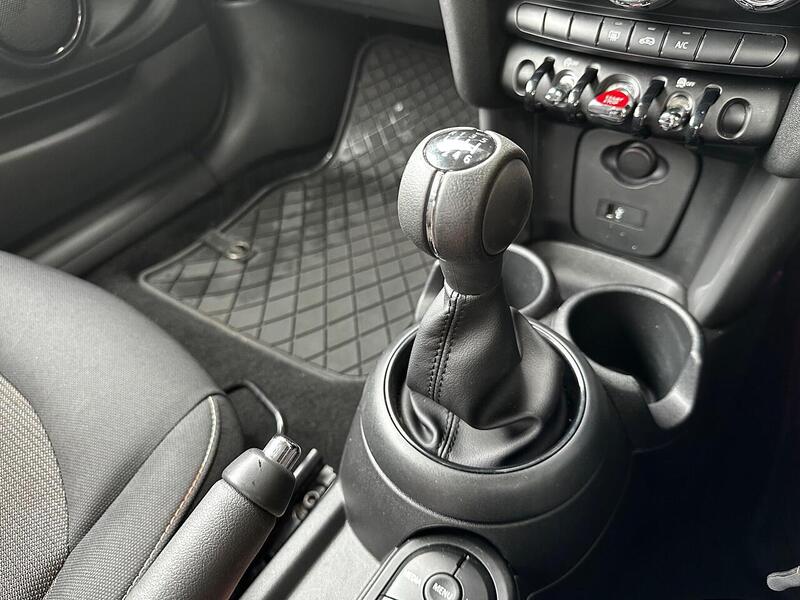 Used MINI Hatch 2019 for sale - 77132454: Photo 12