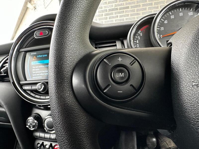 Used MINI Hatch 2019 for sale - 77132454: Photo 17