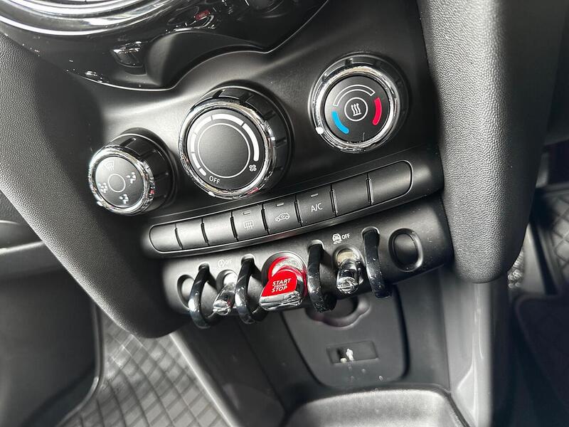 Used MINI Hatch 2019 for sale - 77132454: Photo 18