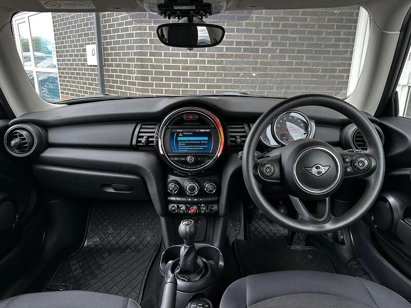 Used MINI Hatch 2019 for sale - 77132454: Photo 9