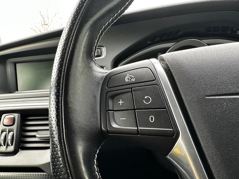 Used Volvo V40 2017 for sale - 77655819: Photo 17