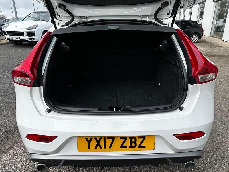 Used Volvo V40 2017 for sale - 77655819: Photo 23