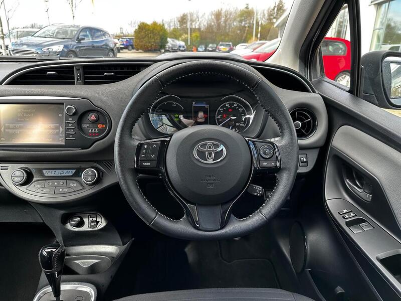 Used Toyota Yaris for sale - 78107369: Photo 11