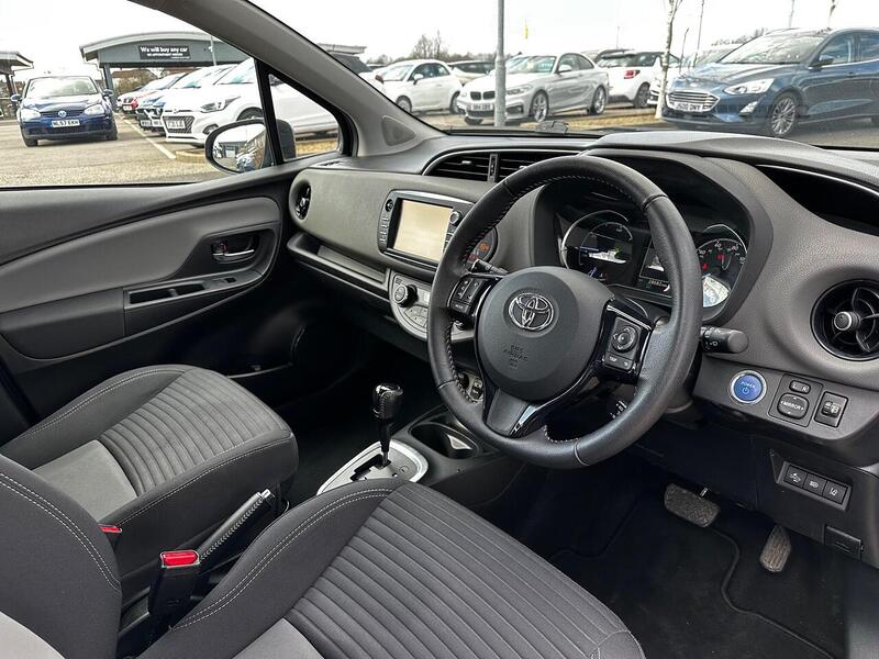 Used Toyota Yaris for sale - 78107369: Photo 16