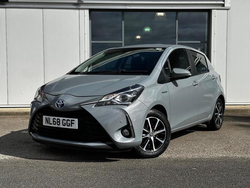 Used Toyota Yaris for sale - 78107369: Photo 3