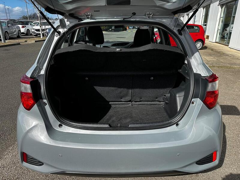 Used Toyota Yaris for sale - 78107369: Photo 9