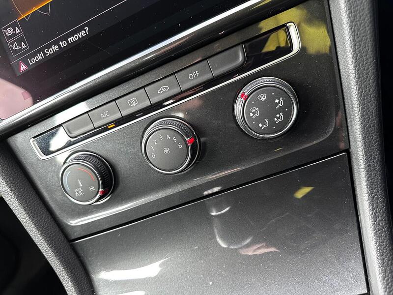 Used Volkswagen Golf 2019 for sale - 77932593: Photo 24