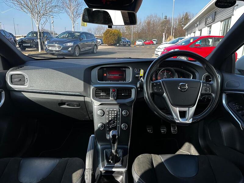 Used Volvo V40 2018 for sale - 77781076: Photo 10