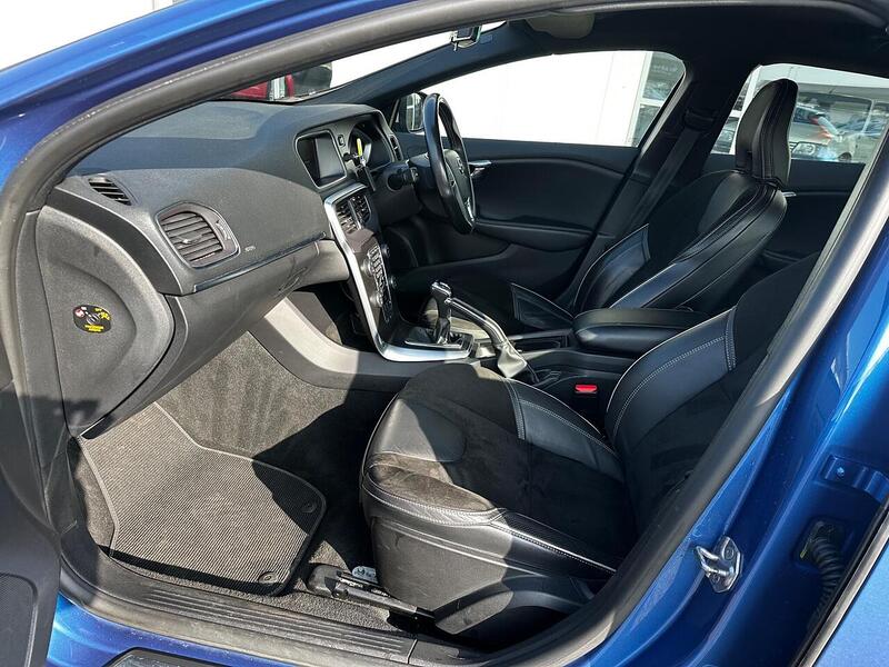 Used Volvo V40 2018 for sale - 77781076: Photo 12