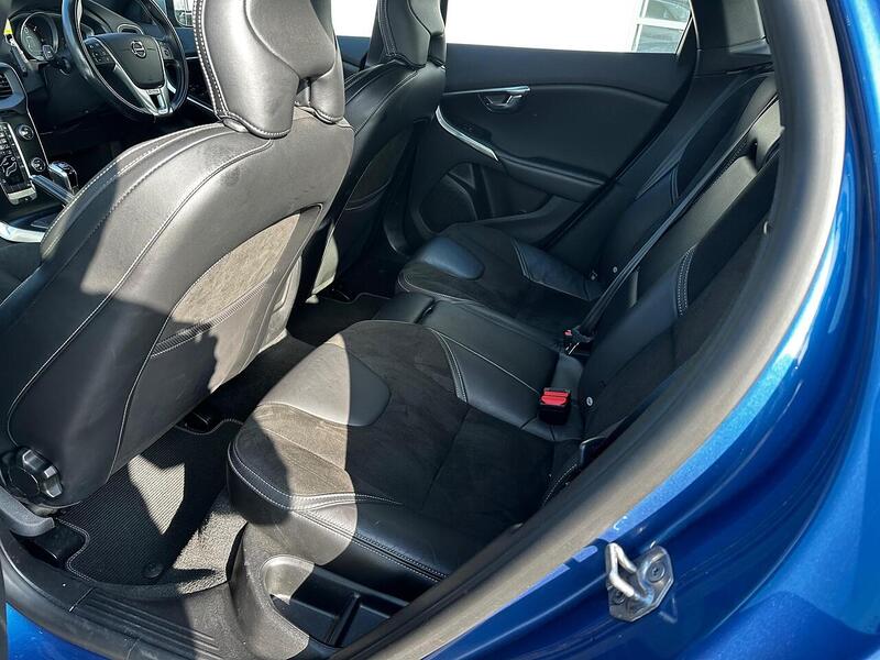 Used Volvo V40 2018 for sale - 77781076: Photo 13