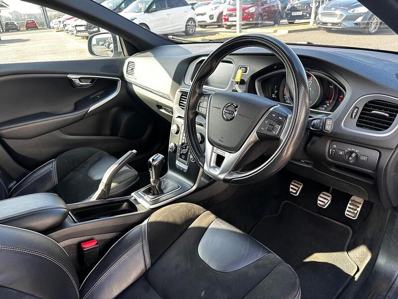 Used Volvo V40 2018 for sale - 77781076: Photo 16