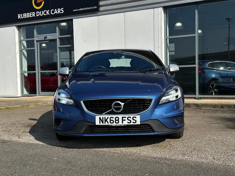 Used Volvo V40 2018 for sale - 77781076: Photo 2