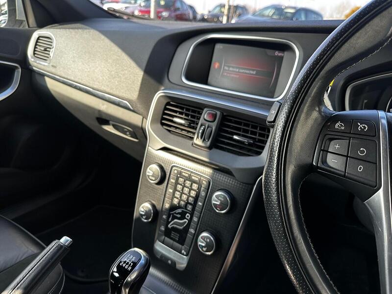 Used Volvo V40 2018 for sale - 77781076: Photo 20