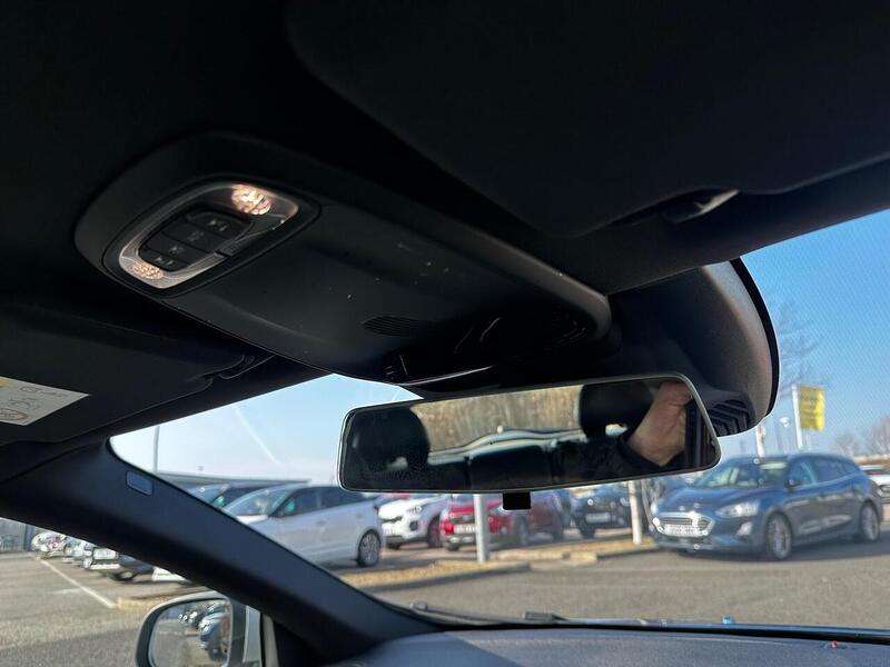 Used Volvo V40 2018 for sale - 77781076: Photo 21