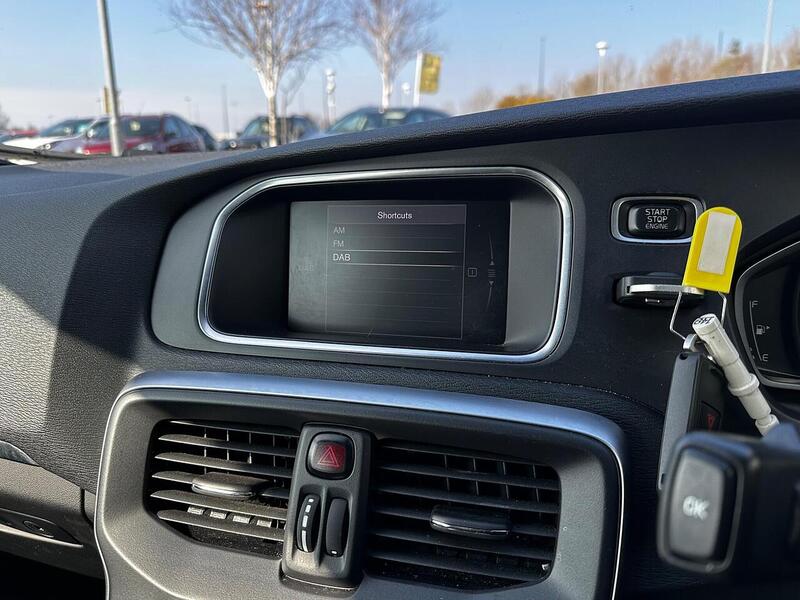 Used Volvo V40 2018 for sale - 77781076: Photo 22