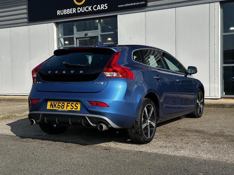 Used Volvo V40 2018 for sale - 77781076: Photo 5
