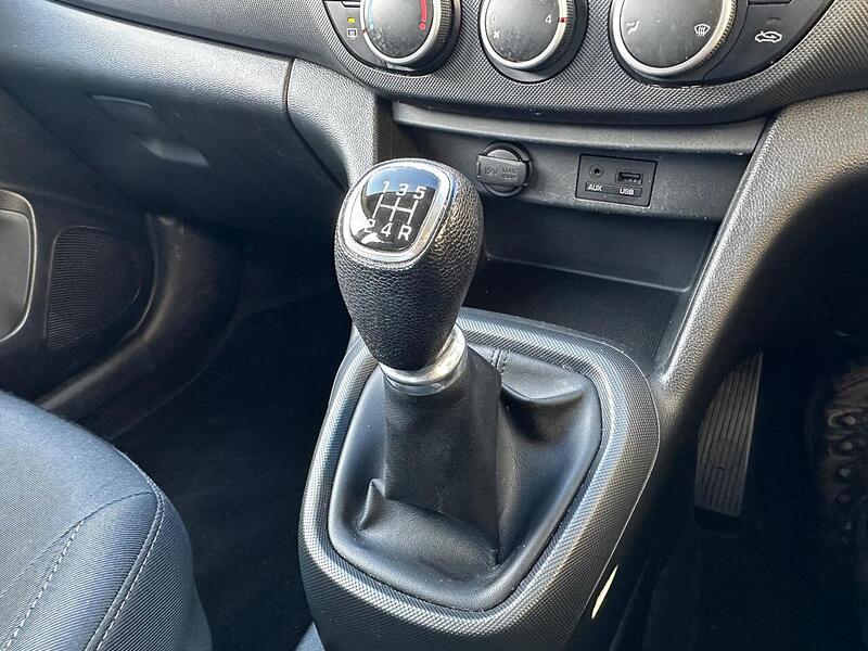 Used Hyundai i10 2017 for sale - 77162051: Photo 24