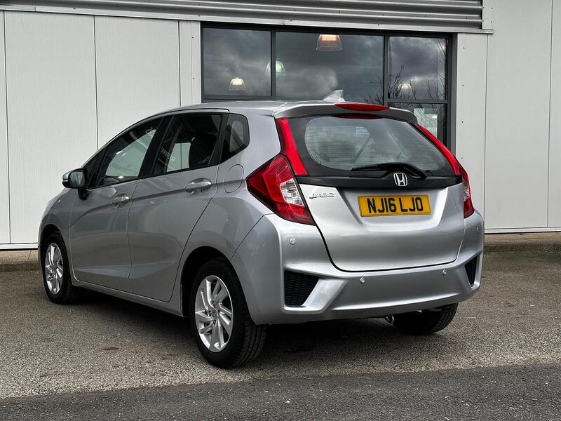 Used Honda Jazz 2016 for sale - 77609586: Photo 7