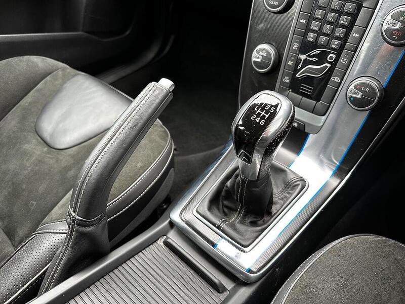 Used Volvo V40 2015 for sale - 77984892: Photo 13