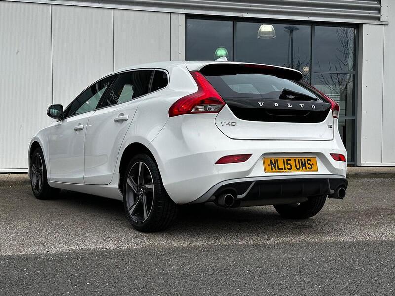 Used Volvo V40 2015 for sale - 77984892: Photo 4