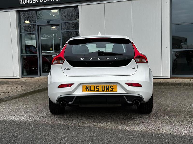 Used Volvo V40 2015 for sale - 77984892: Photo 6