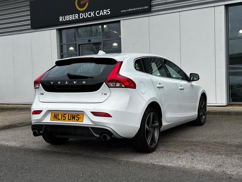 Used Volvo V40 2015 for sale - 77984892: Photo 8