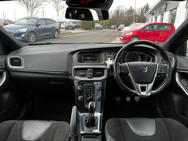 Used Volvo V40 2015 for sale - 77984892: Photo 9