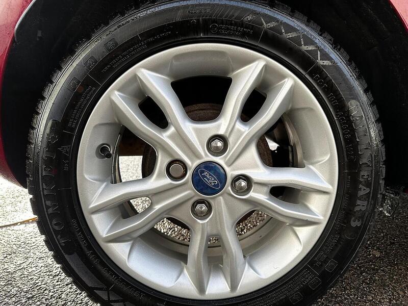 Used Ford Fiesta 2015 for sale - 77132530: Photo 11