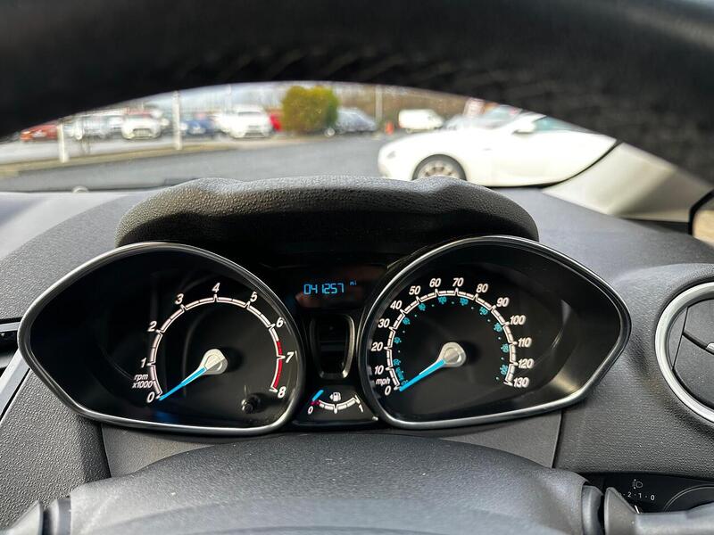 Used Ford Fiesta 2015 for sale - 77132530: Photo 21