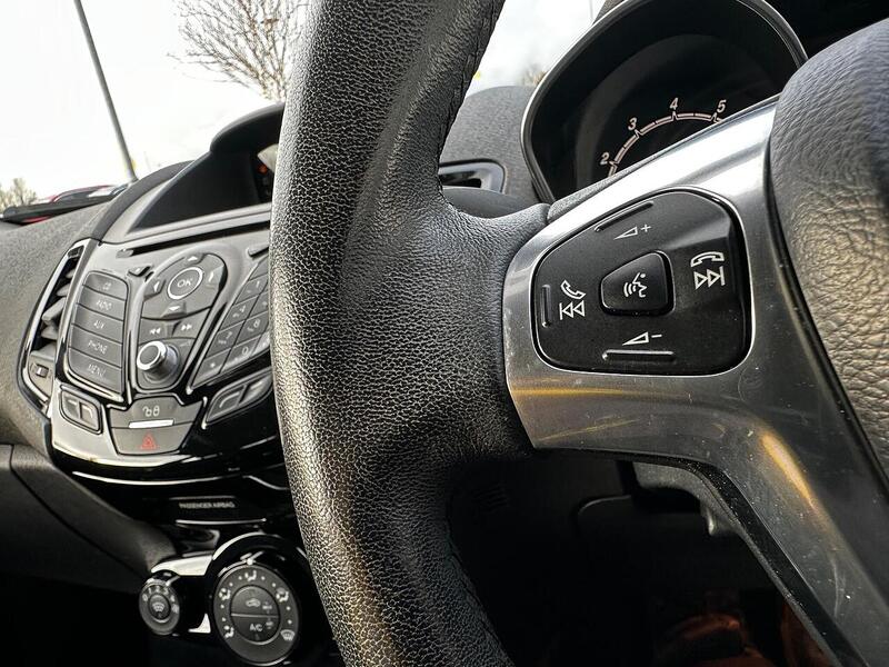 Used Ford Fiesta 2015 for sale - 77132530: Photo 22