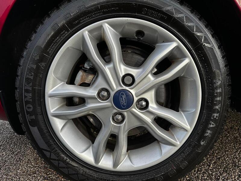 Used Ford Fiesta 2015 for sale - 77132530: Photo 9