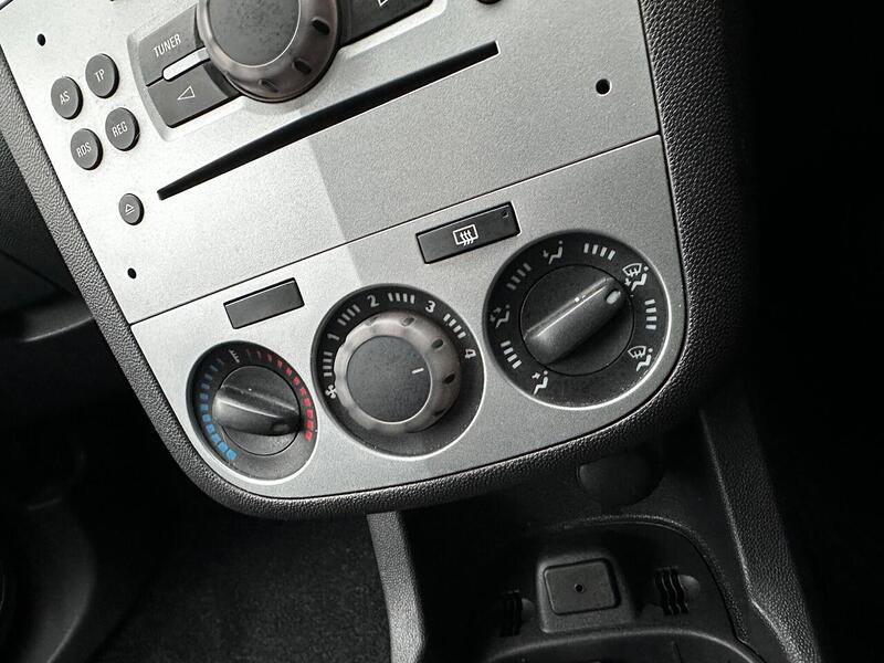 Used Vauxhall Corsa 2013 for sale - 77328805: Photo 21