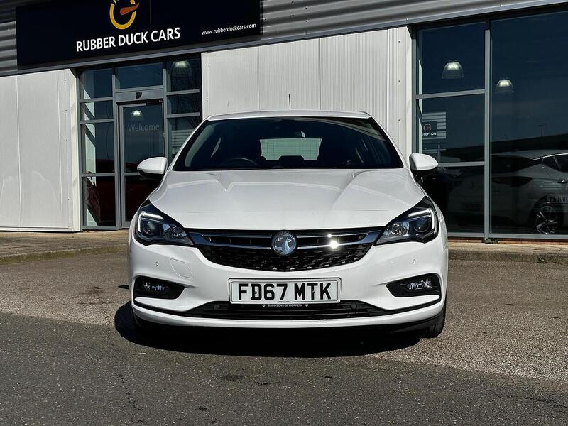 Used Vauxhall Astra 2017 for sale - 78163220: Photo 2