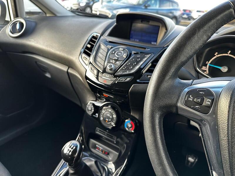Used Ford Fiesta 2016 for sale - 77188955: Photo 16