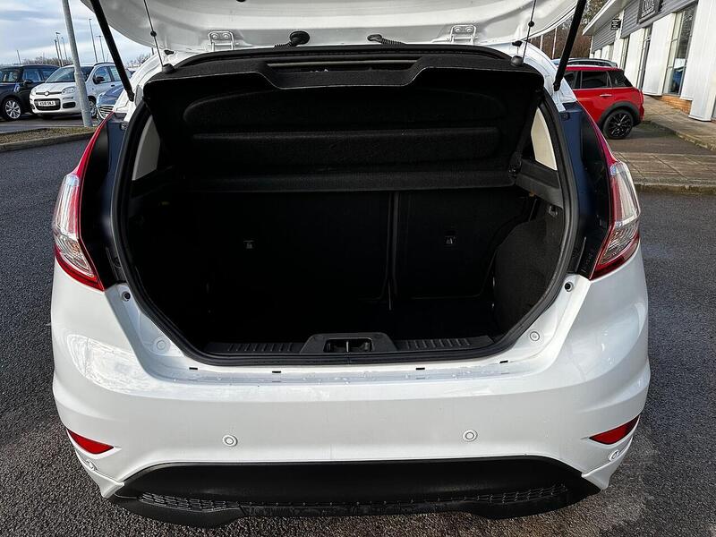 Used Ford Fiesta 2016 for sale - 77188955: Photo 9