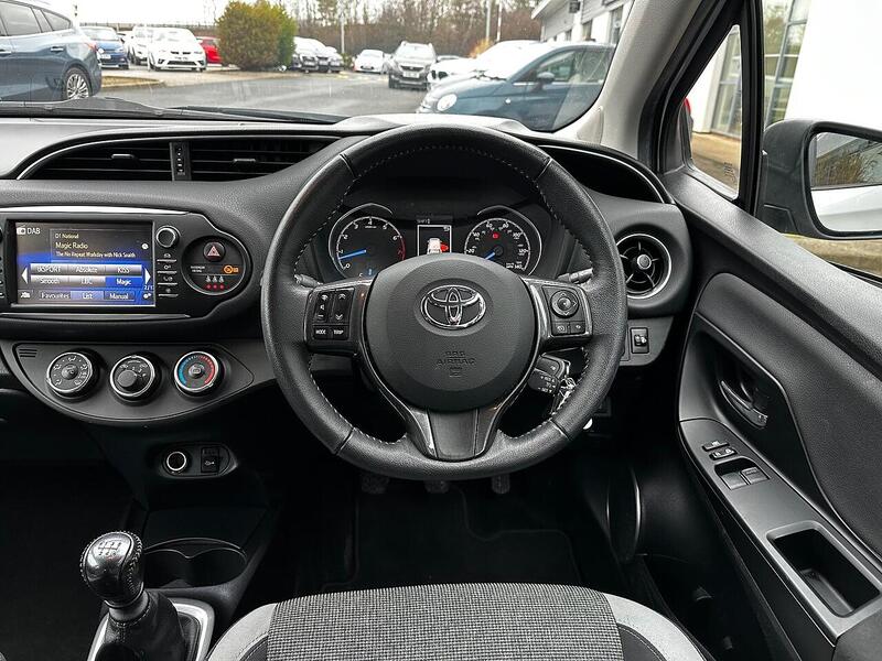 Used Toyota Yaris 2019 for sale - 77132526: Photo 15
