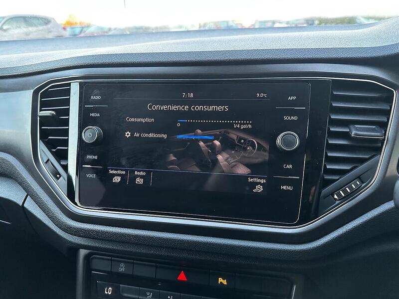 Used Volkswagen T-Roc 2019 for sale - 77132467: Photo 22