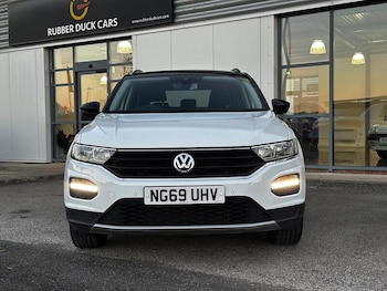 Used Volkswagen T-Roc 2019 for sale - 77132467: Photo