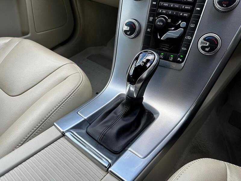 Used Volvo XC60 2017 for sale - 78031211: Photo 30