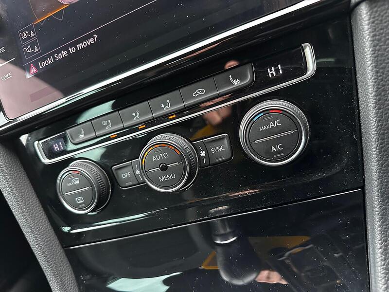 Used Volkswagen Golf 2020 for sale - 77384854: Photo 24