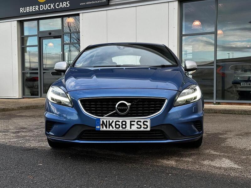 Used Volvo V40 2018 for sale - 77132515: Photo 2