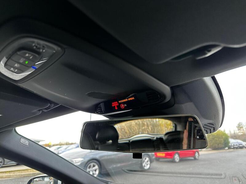 Used Volvo V40 2018 for sale - 77132515: Photo 21