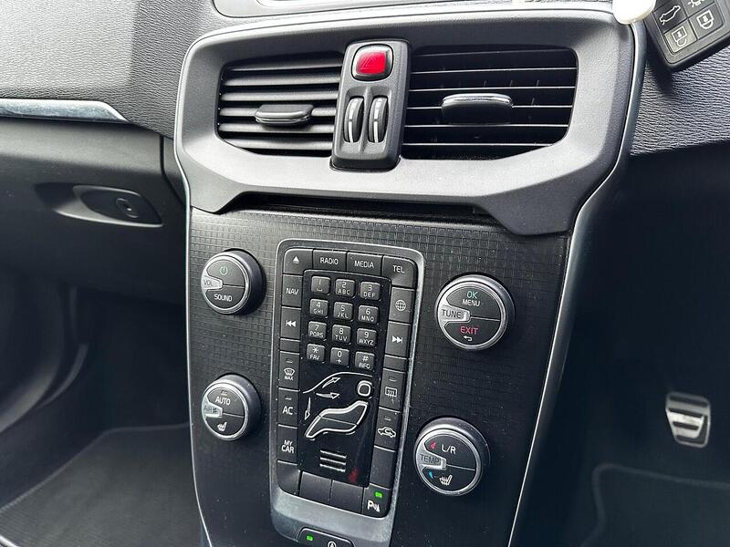 Used Volvo V40 2018 for sale - 77132515: Photo 24