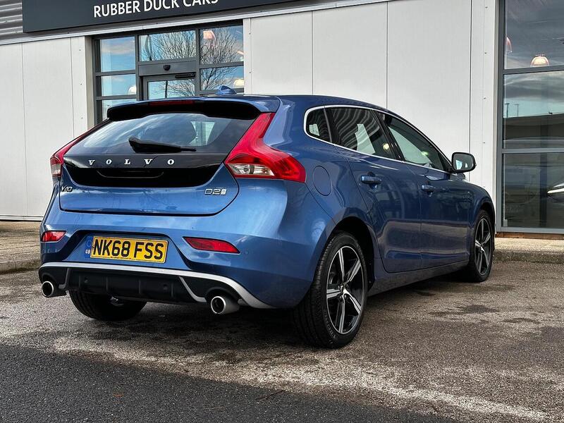 Used Volvo V40 2018 for sale - 77132515: Photo 5
