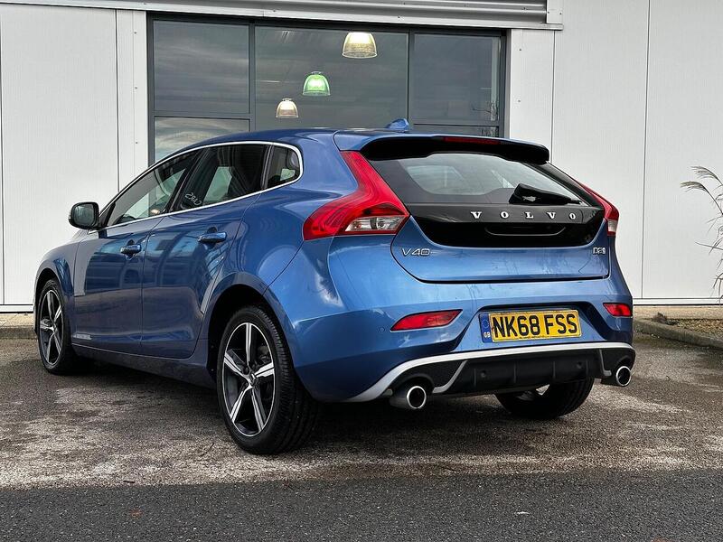 Used Volvo V40 2018 for sale - 77132515: Photo 7