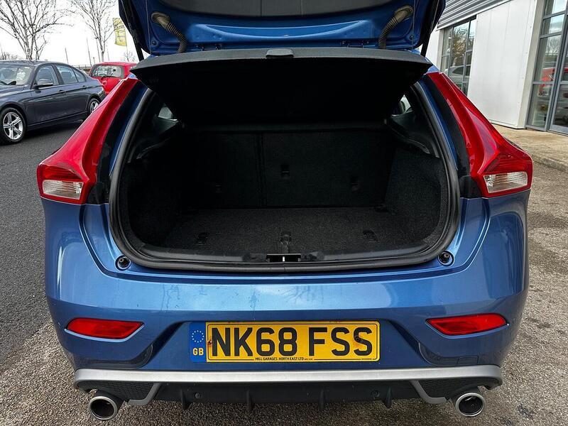 Used Volvo V40 2018 for sale - 77132515: Photo 9