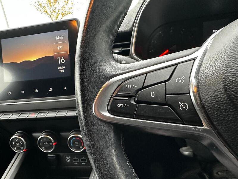 Used Renault Clio 2020 for sale - 77132471: Photo 19