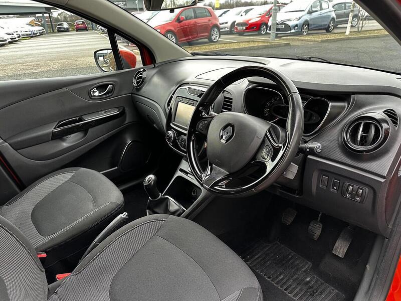 Used Renault Captur for sale - 77490666: Photo 16