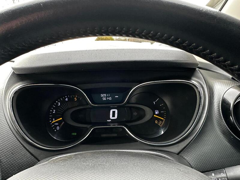 Used Renault Captur for sale - 77490666: Photo 17